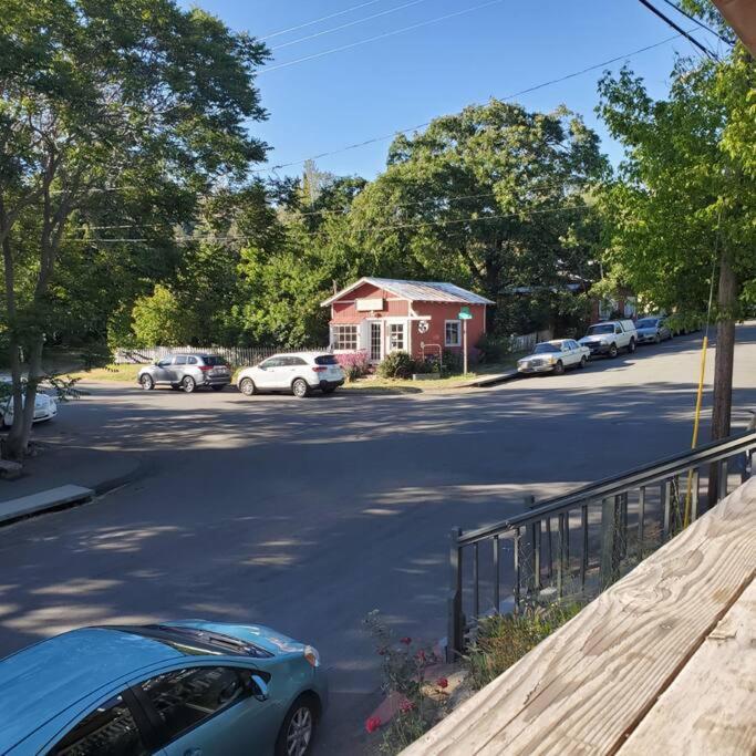 Cozy, Cheerful & Charming Cabin - Historic جوليان المظهر الخارجي الصورة
